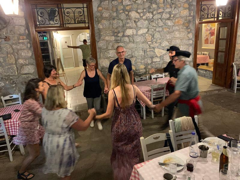 Vasiliki dance greka